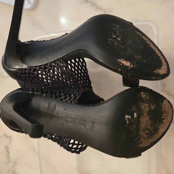 L.A.M.B. by Gwen Stefani Black Woven Mesh Heels with Back Zip - Picture 7 of 8